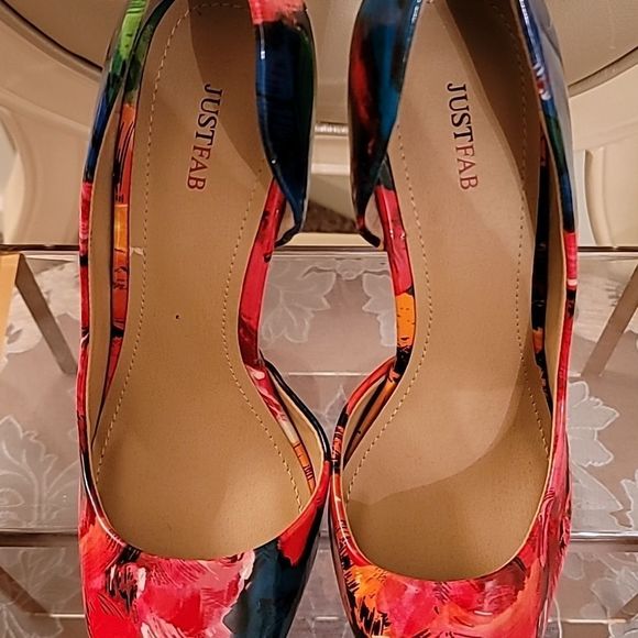 JustFab Dina Floral Print Heels - Picture 6 of 15
